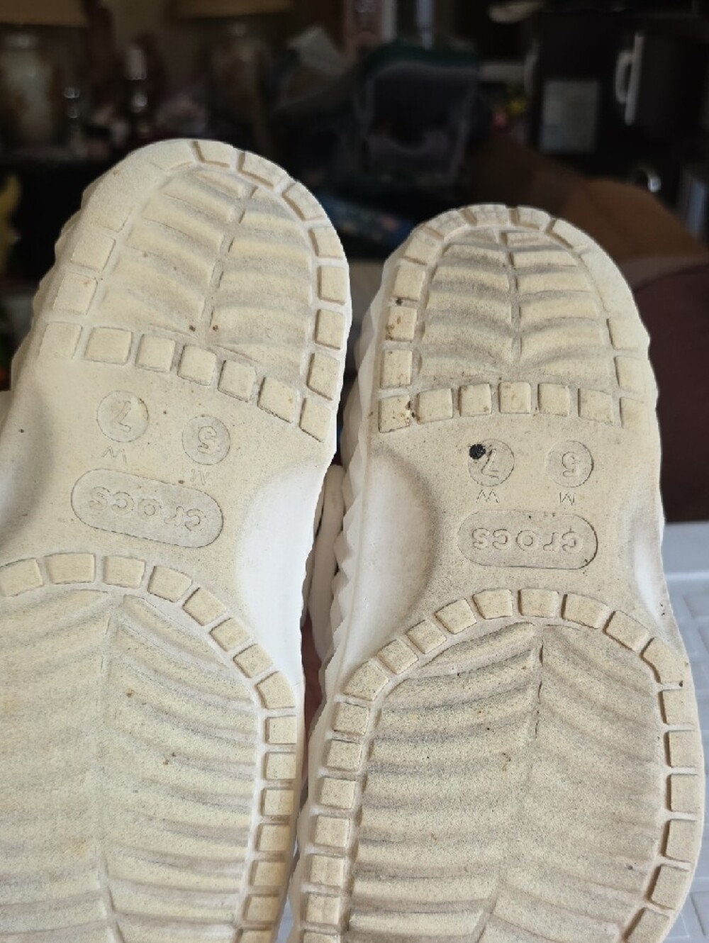 CROCS White Women's Geometric Classic Clog Mules - Picture 4 of 6